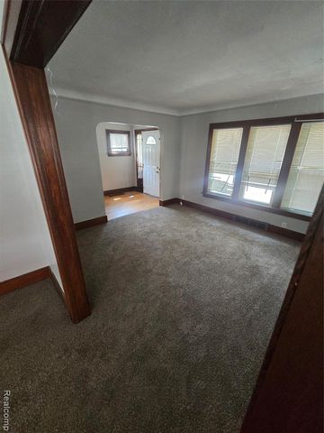14600 Sussex Street, Detroit, MI 48227