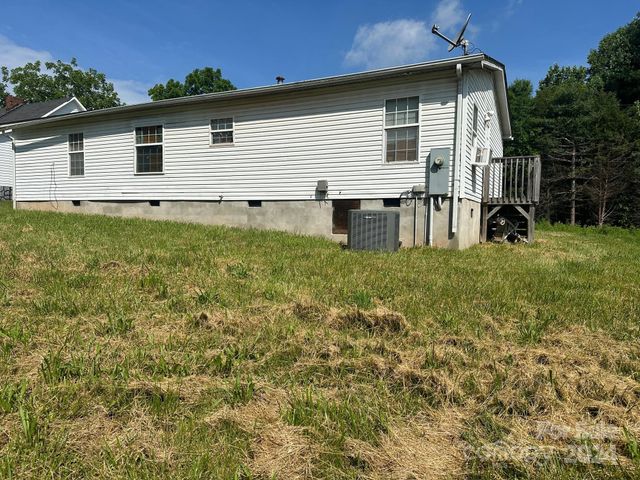 100 Springs Court, Stony Point, NC 28678