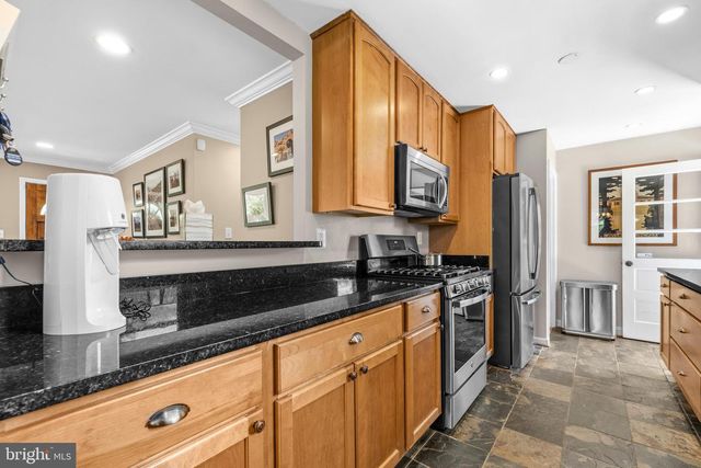 3241 HOLLY HILL DR, Falls Church, VA 22042