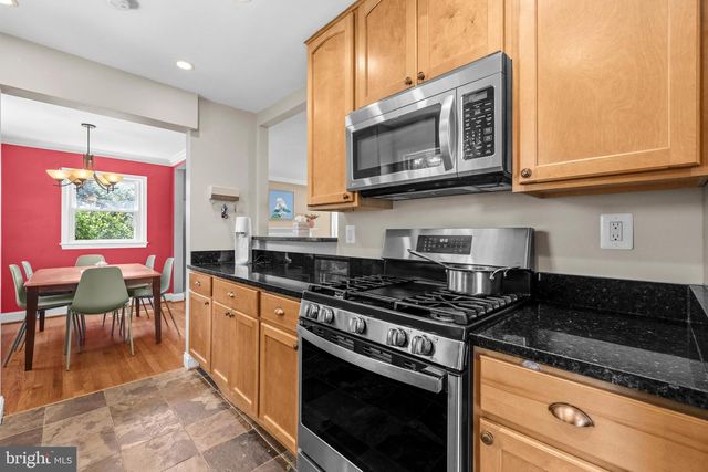 3241 HOLLY HILL DR, Falls Church, VA 22042