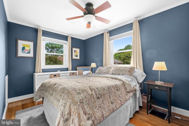 3241 HOLLY HILL DR, Falls Church, VA 22042