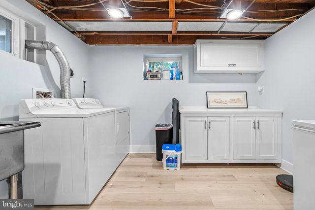 3241 HOLLY HILL DR, Falls Church, VA 22042