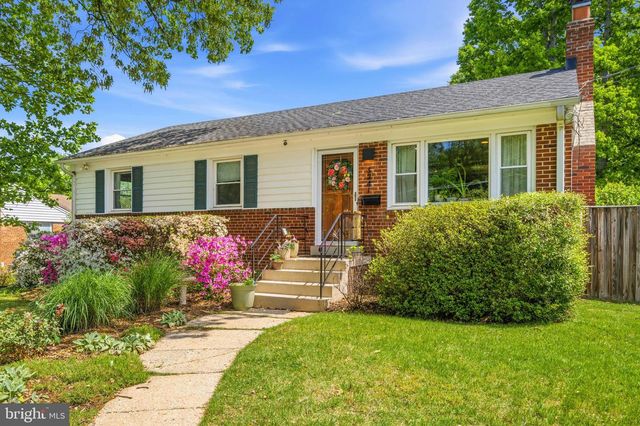 3241 HOLLY HILL DR, Falls Church, VA 22042