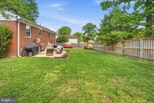 3241 HOLLY HILL DR, Falls Church, VA 22042