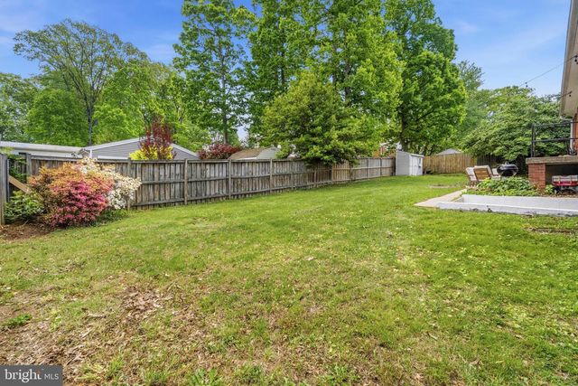3241 HOLLY HILL DR, Falls Church, VA 22042