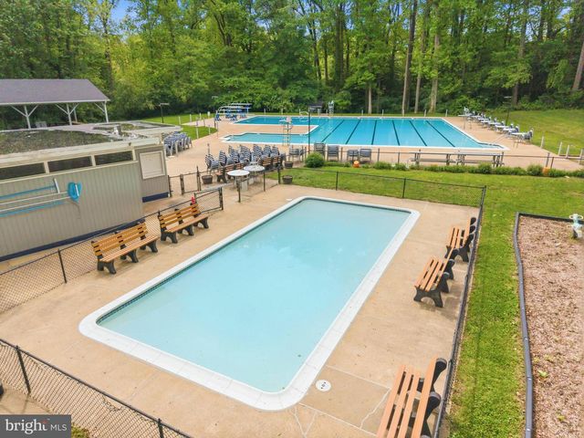 3241 HOLLY HILL DR, Falls Church, VA 22042