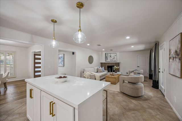 11418 Ash Creek Drive, Houston, TX 77043