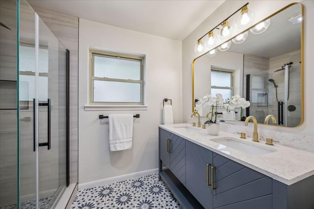 11418 Ash Creek Drive, Houston, TX 77043