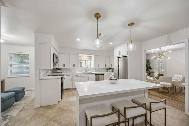 11418 Ash Creek Drive, Houston, TX 77043