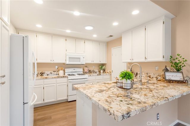 40624 Corte Albara, Murrieta, CA 92562