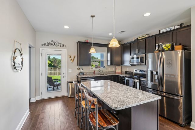 1319 Coates Ln, Gallatin, TN 37066