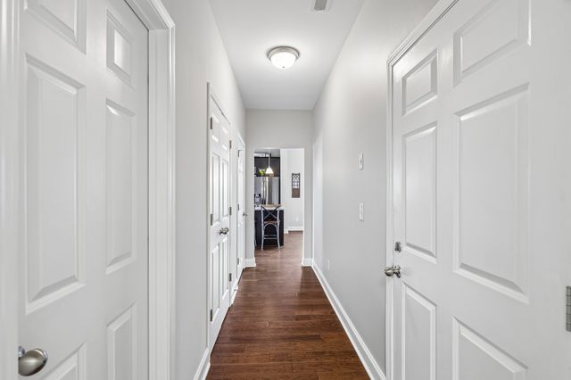 1319 Coates Ln, Gallatin, TN 37066