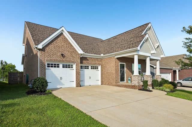 1319 Coates Ln, Gallatin, TN 37066