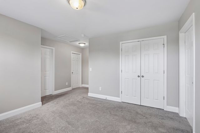 1319 Coates Ln, Gallatin, TN 37066