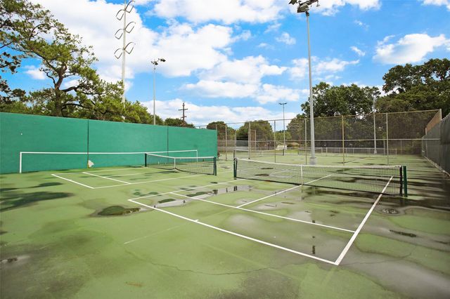 6226 Wynnwood Lane, Houston, TX 77008