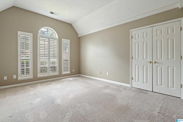143 STRATFORD CIRCLE, Pelham, AL 35124