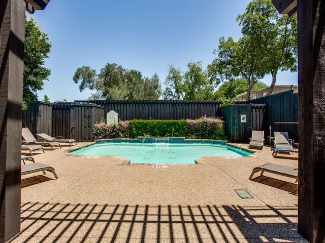 4734A Bradford Drive, Dallas, TX 75219