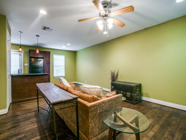 4734A Bradford Drive, Dallas, TX 75219