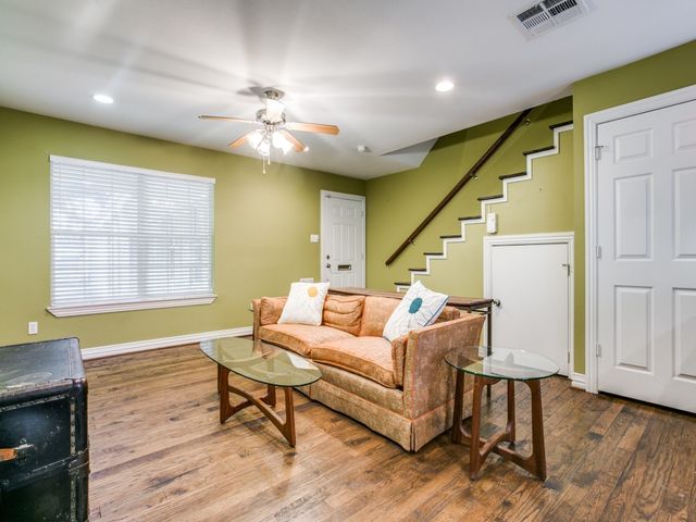 4734A Bradford Drive, Dallas, TX 75219