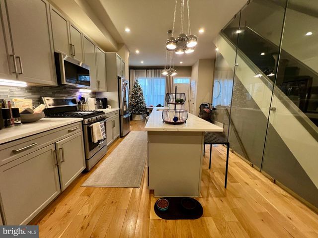 1028 HYDE ST, Philadelphia, PA 19125