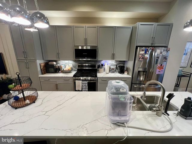 1028 HYDE ST, Philadelphia, PA 19125