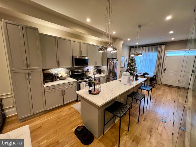 1028 HYDE ST, Philadelphia, PA 19125