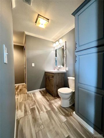 792 County Road 466, Poplar Bluff, MO 63901