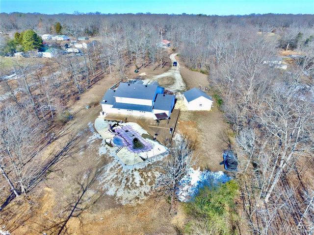 792 County Road 466, Poplar Bluff, MO 63901