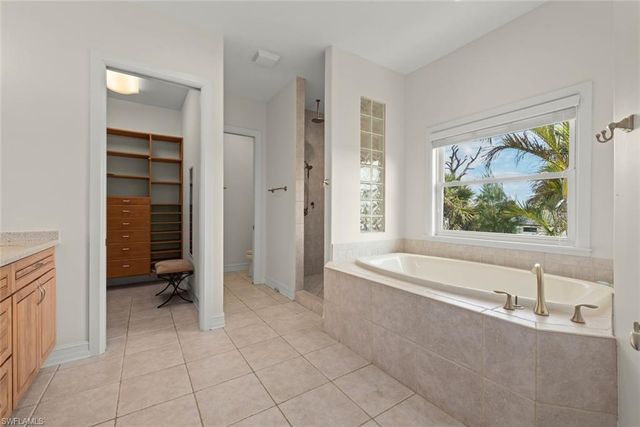 13411 Electron DR, Fort Myers, FL 33908