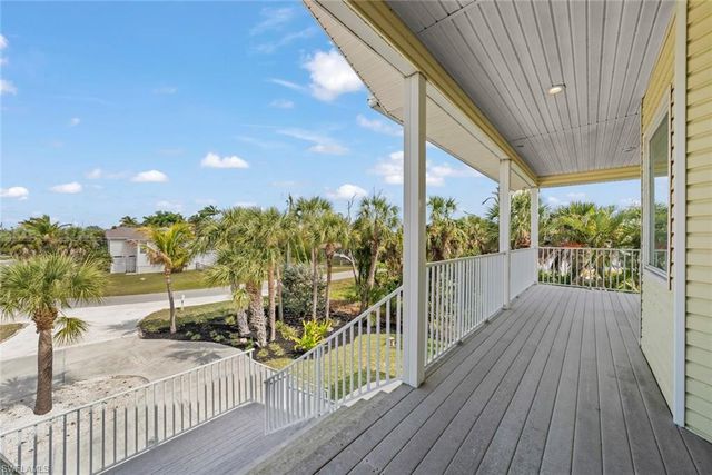 13411 Electron DR, Fort Myers, FL 33908