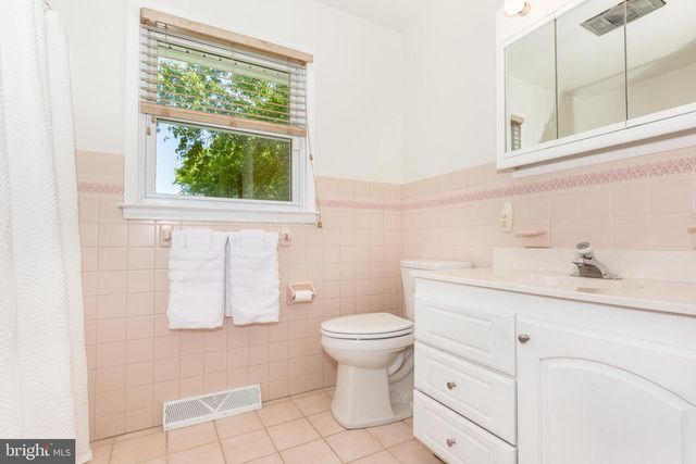 4548 RINELY RD, Stewartstown, PA 17363