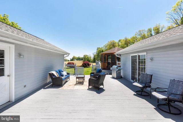 4548 RINELY RD, Stewartstown, PA 17363