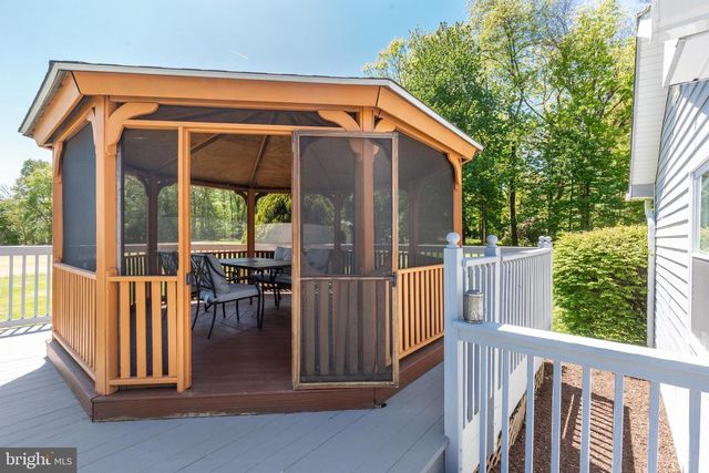 4548 RINELY RD, Stewartstown, PA 17363