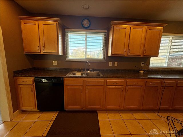 1900 N Belleview Drive, Bellbrook, OH 45305