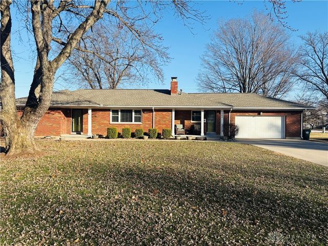1900 N Belleview Drive, Bellbrook, OH 45305