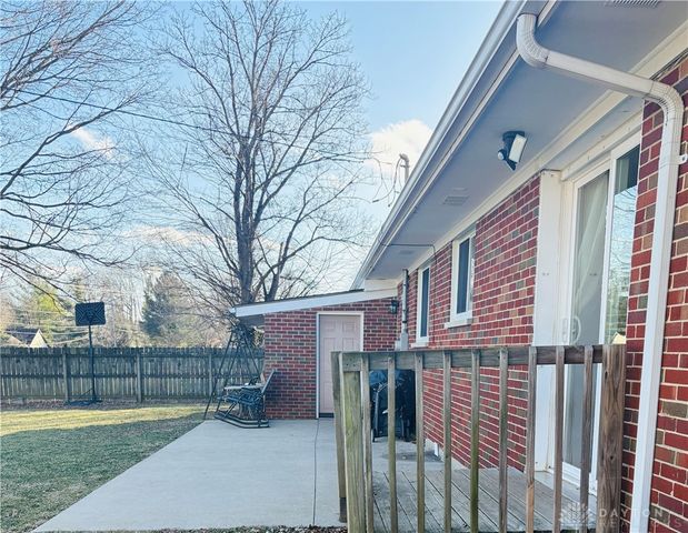 1900 N Belleview Drive, Bellbrook, OH 45305