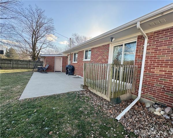1900 N Belleview Drive, Bellbrook, OH 45305