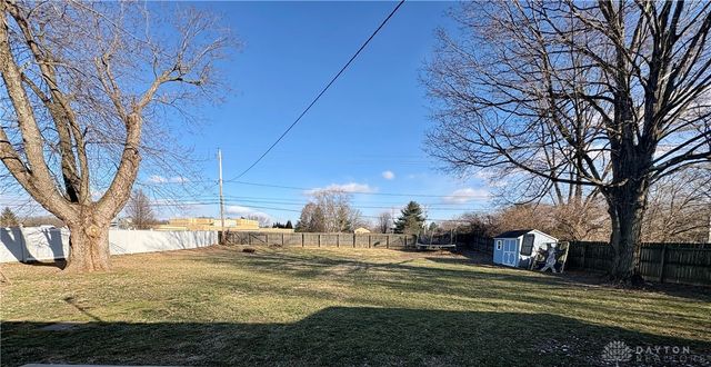 1900 N Belleview Drive, Bellbrook, OH 45305