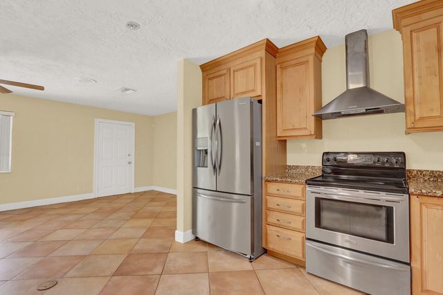 4529 Square Lake Drive, Palm Beach Gardens, FL 33418