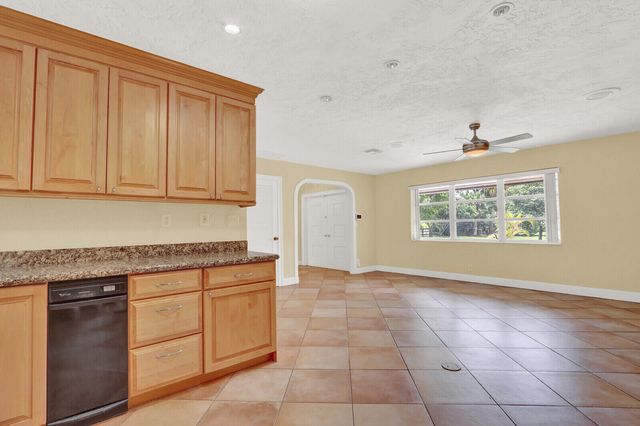 4529 Square Lake Drive, Palm Beach Gardens, FL 33418