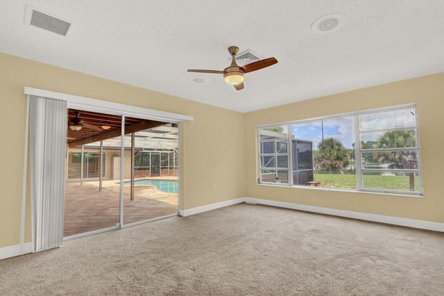 4529 Square Lake Drive, Palm Beach Gardens, FL 33418