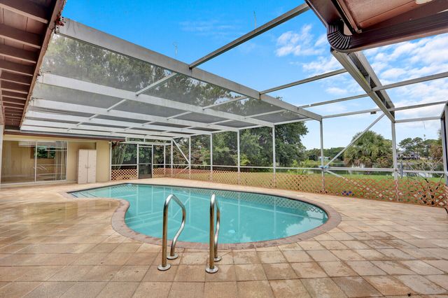 4529 Square Lake Drive, Palm Beach Gardens, FL 33418