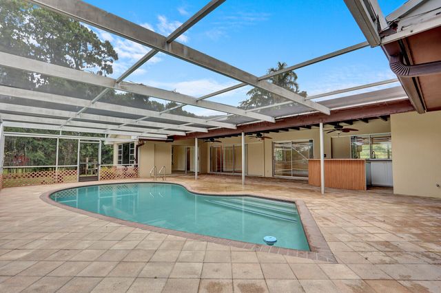4529 Square Lake Drive, Palm Beach Gardens, FL 33418