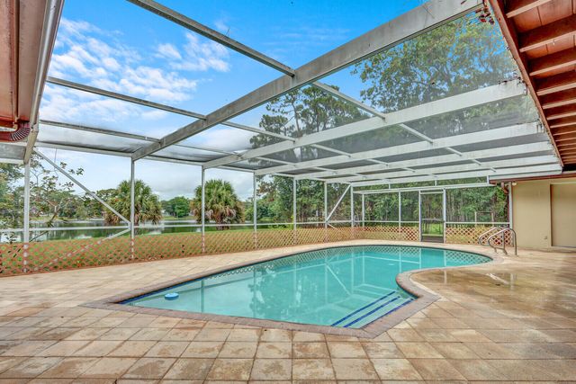 4529 Square Lake Drive, Palm Beach Gardens, FL 33418