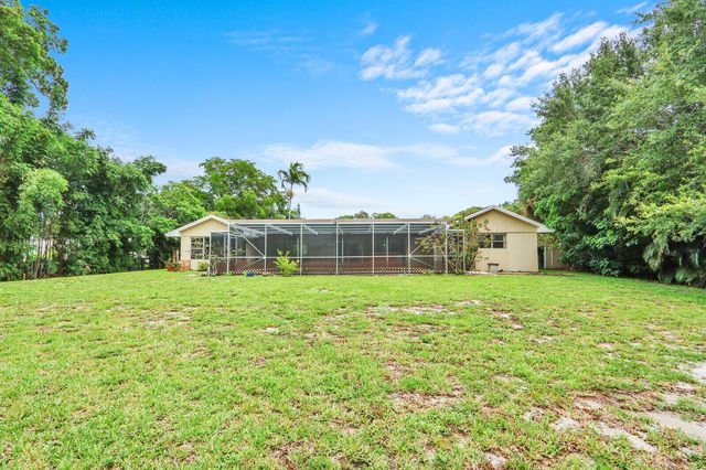 4529 Square Lake Drive, Palm Beach Gardens, FL 33418