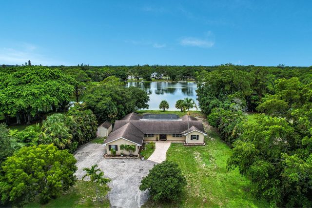 4529 Square Lake Drive, Palm Beach Gardens, FL 33418