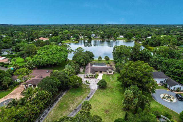 4529 Square Lake Drive, Palm Beach Gardens, FL 33418