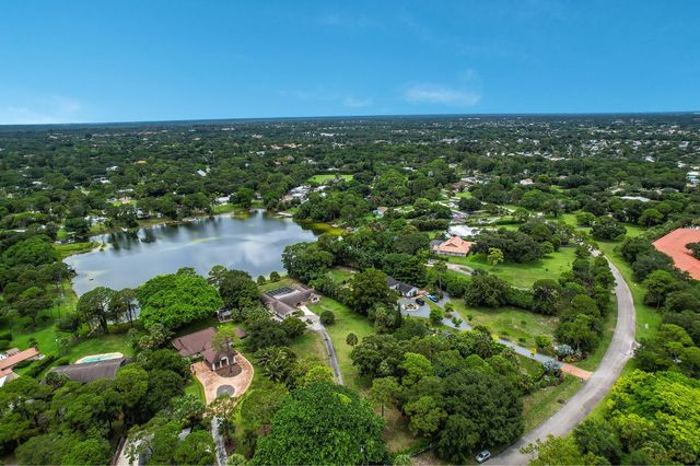 4529 Square Lake Drive, Palm Beach Gardens, FL 33418