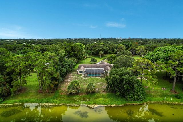 4529 Square Lake Drive, Palm Beach Gardens, FL 33418