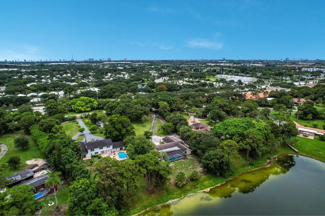 4529 Square Lake Drive, Palm Beach Gardens, FL 33418